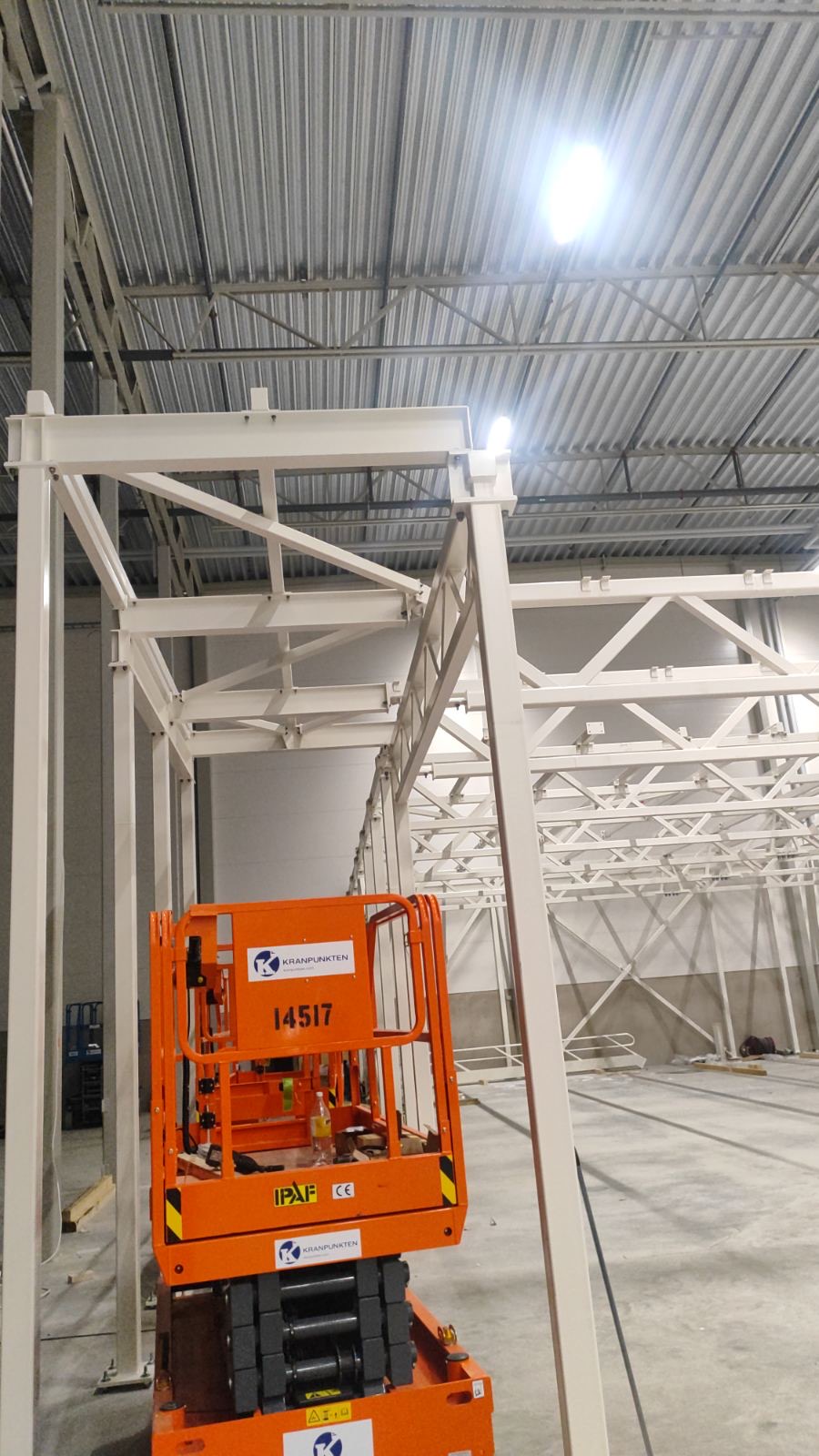 Cleanroom Apoteket Staffanstorp teraskonstruktsioon montaaž